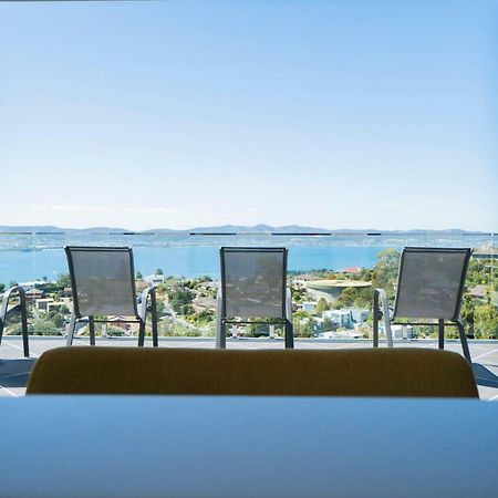 Amazing Sea Views Luxury Guest House Hobart Bagian luar foto