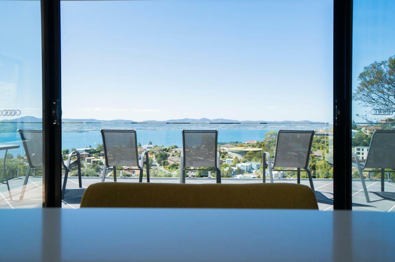 Amazing Sea Views Luxury Guest House Hobart Bagian luar foto